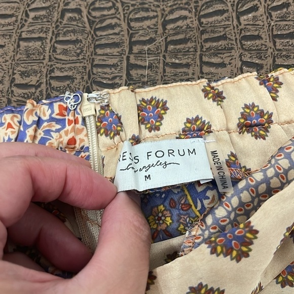 DRESS FORUM multicolored bohemian print satin skirt size medium - Picture 2 of 7